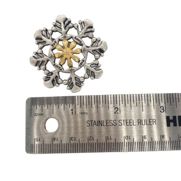 1997 Vintage Snowflake Pin Silver Gold Peace Joy.. - Picture 7 of 10